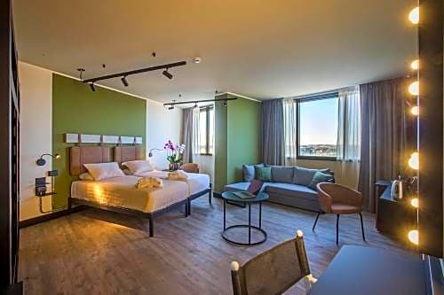 Movie Movie Hotel