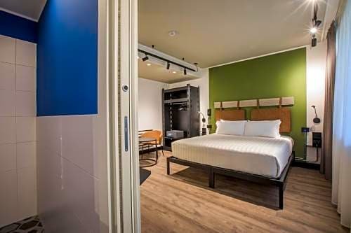 Movie Movie Hotel
