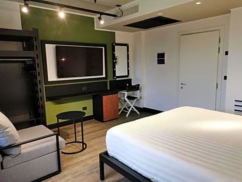 Movie Movie Hotel