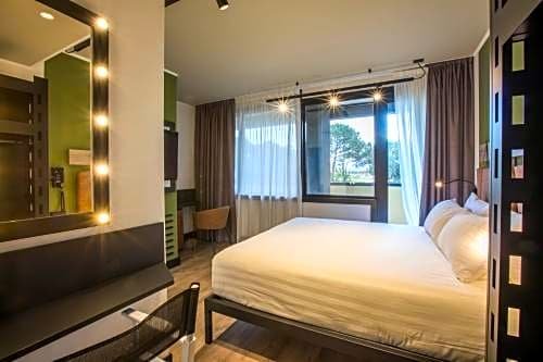 Movie Movie Hotel