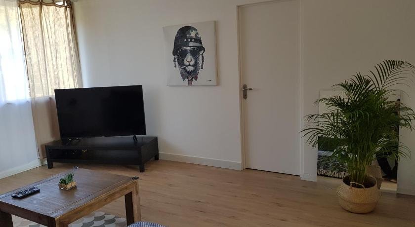 F4 rue Borie