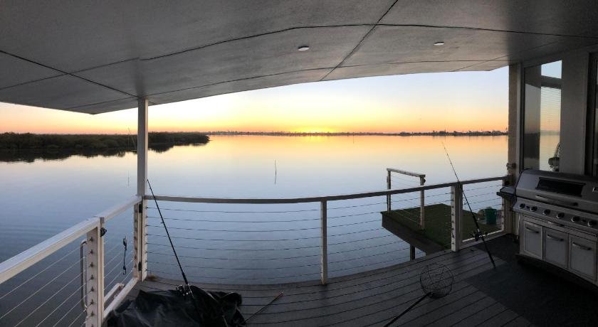 Carnarvon Beach Retreat