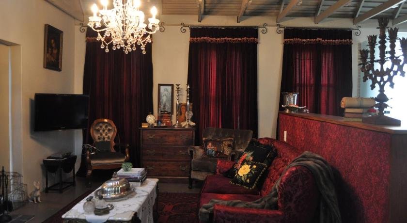 Festina Lente Guesthouse
