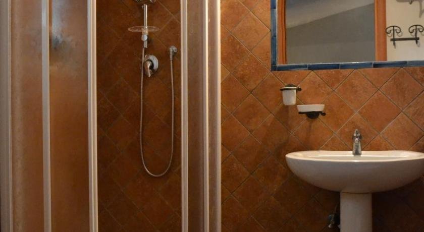 Ca sotto il Carrubo