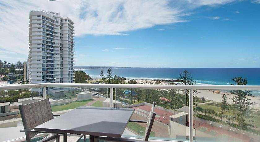 Ocean Plaza Unit 936 - Right on the beach in the centre of Coolangatta