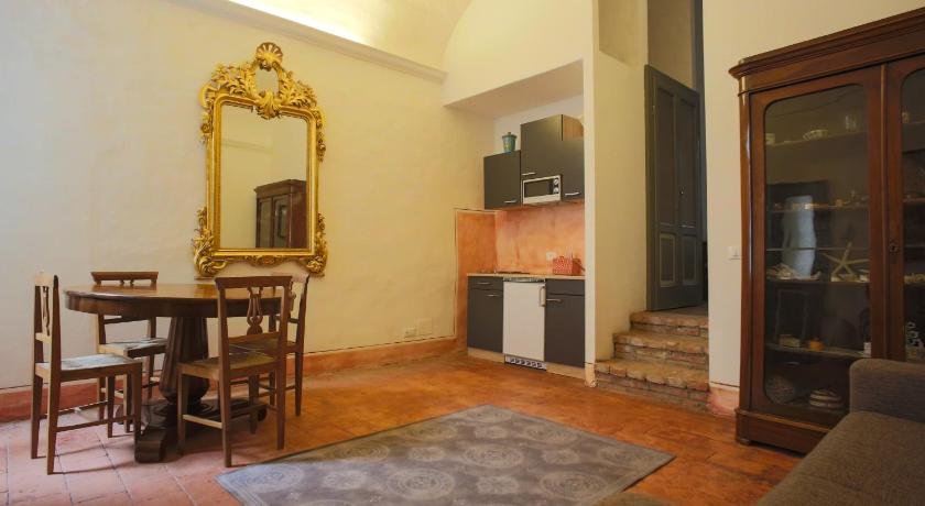 Superior apartment in Palazzo Malaspina