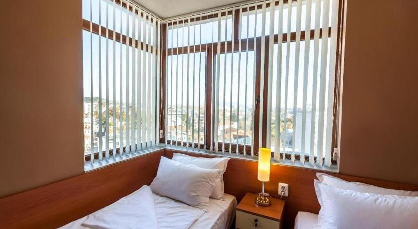 Panorama Top Floor Rooms in Hotel Tundzha