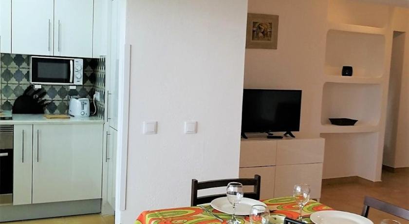 The Beach Apartment - Helena
