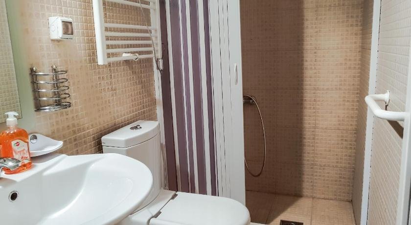 Spacious Apartment - Great Spot 2min to Old City