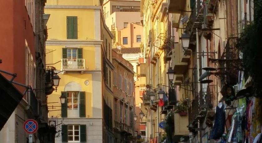 Delizionsa Mansarda nel quartiere Marina