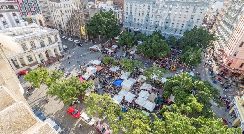 Market House-Central-WiFi-Convenient