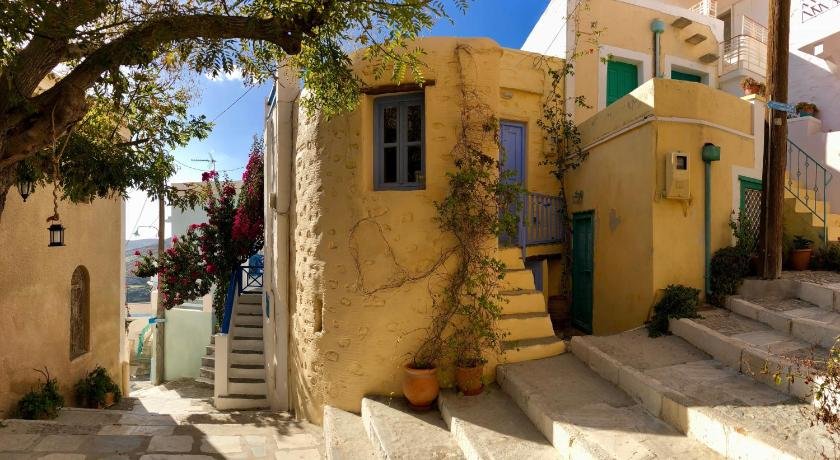Traditional Medieval Stone house in 'Ano Syros'