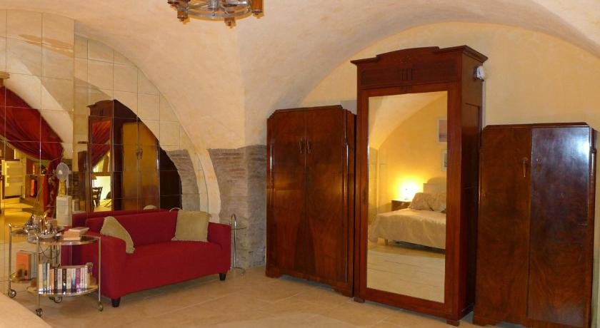 Medieval Apartment Vasto
