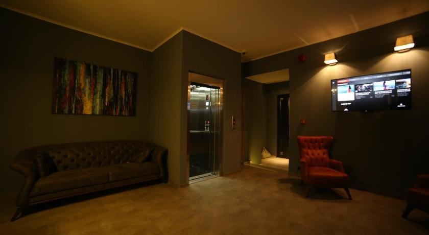 Kope Palace