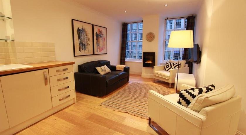 3 New Assembly Close - Royal Mile