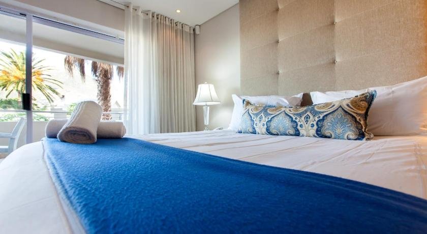 Geneva Drive Luxury Villa