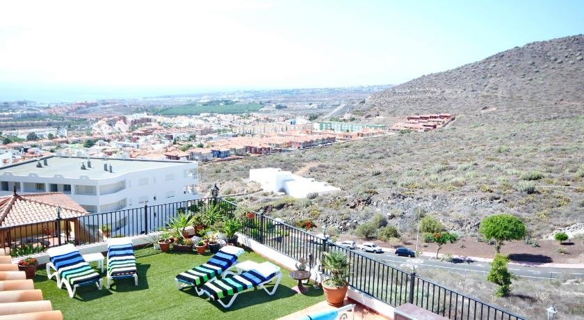 Villa with private pool and magnificent views