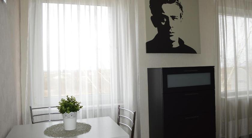 Vienibas apartment