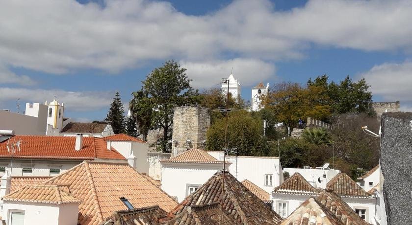 Tavira Downtown Calm House