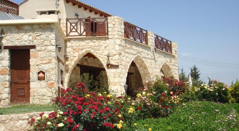 Villa for rent in MILIOU close to Lachi & Peyia