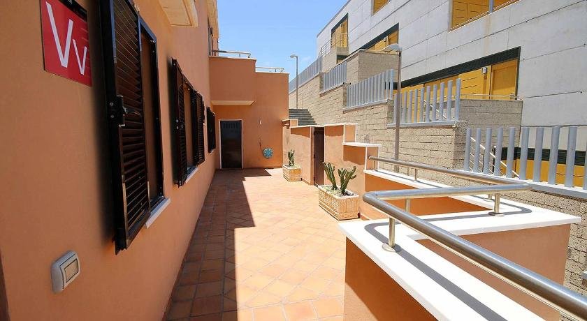 SOTA 3 Beach front spectacular ocean views parking WiFi