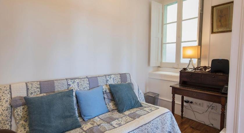 LovelyStay - Comfortable apartment with river views