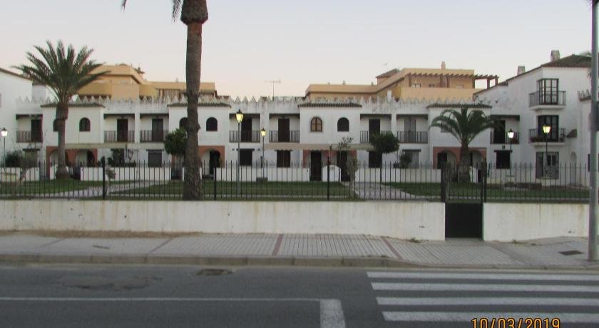Calle Yerbabuena 5