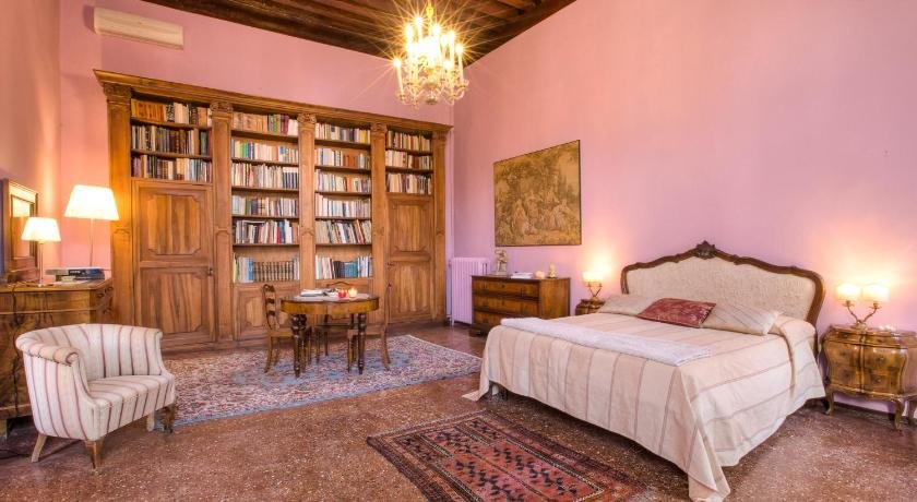 Ca' della Corte Flats