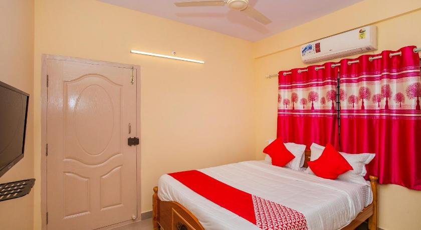 OYO 25032 Seven Hills Guestline