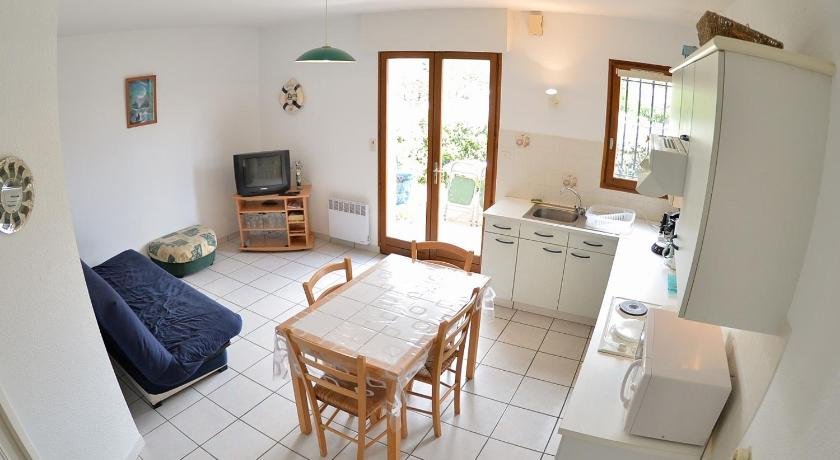 Two-Bedroom Apartment Les Coquillages