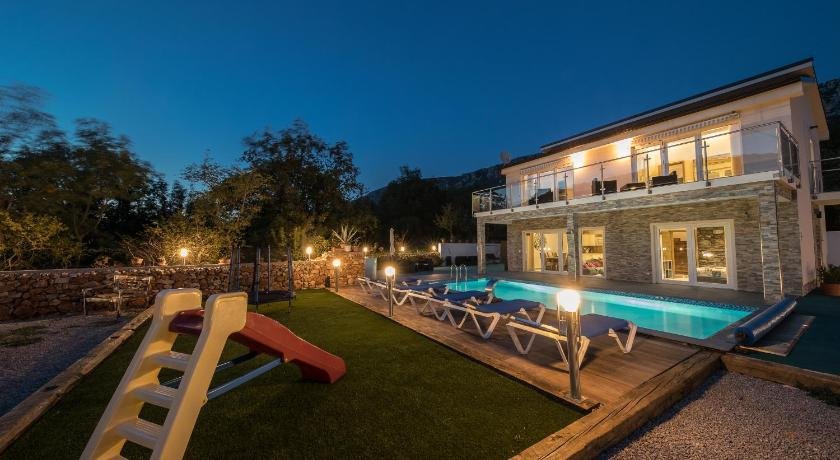 Villa Monte Adria
