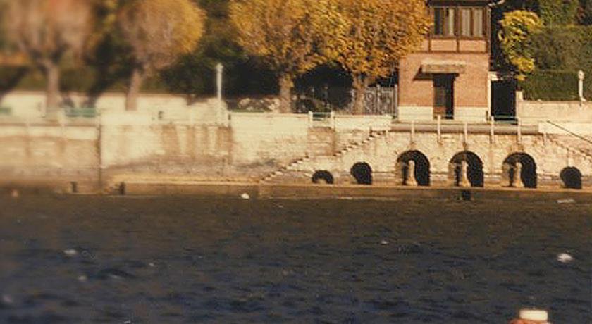 Lake View 9