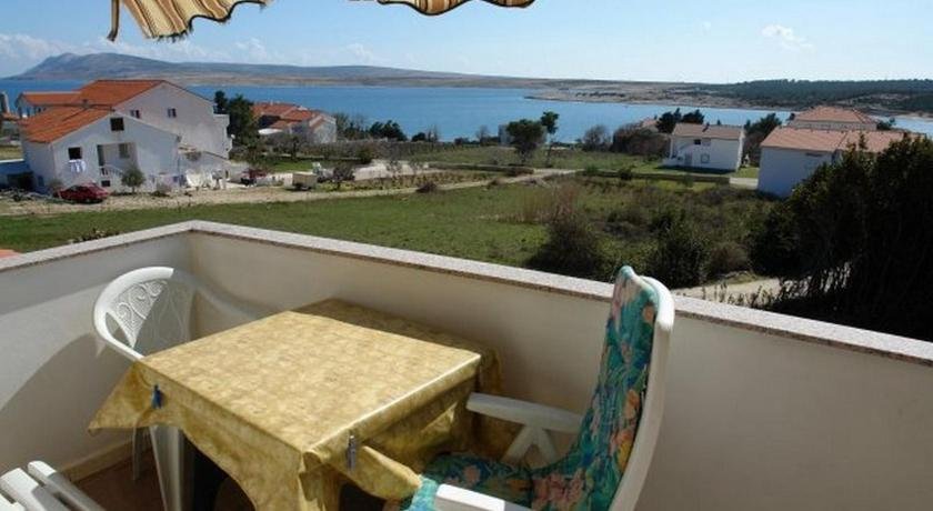 Apartments Caska III