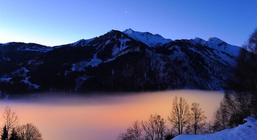 Ski-in / Ski-out Chalet Maiskogel Bergli by Alpen Apartments