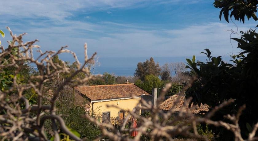 Le casette nel borgo Acireale