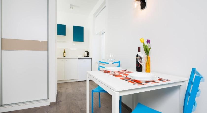 Split Dreams Apartments