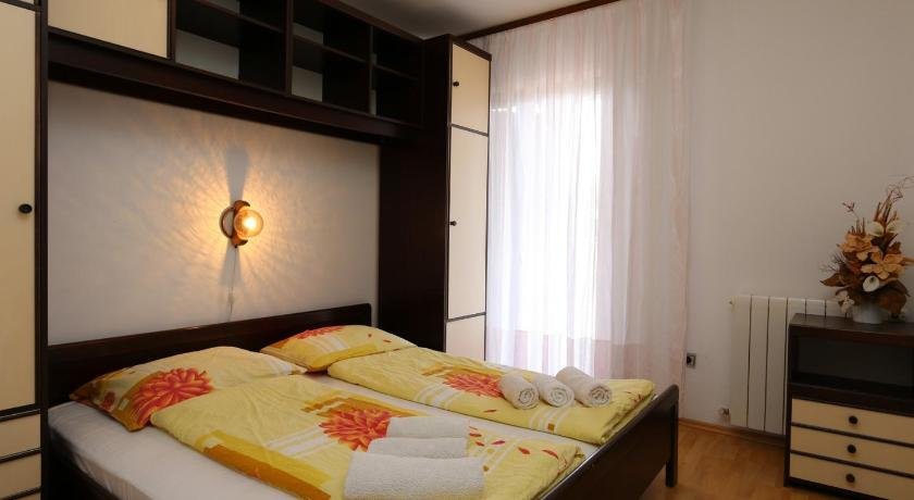 Apartments Iva Malinska
