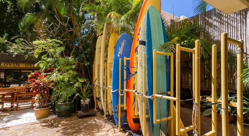 Expansive Lanai w/ Panoramic Views - Walk to Waikiki Beach