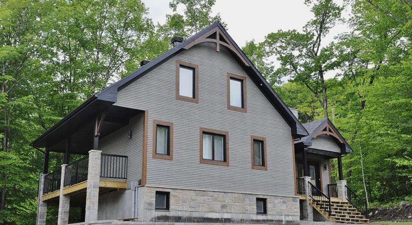 Chalet 04 Chemin Blanc by Les Chalets Alpins