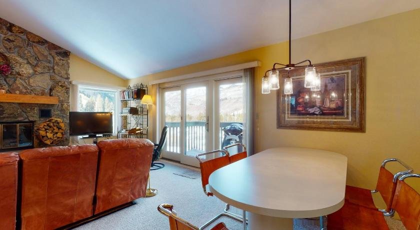 Spacious and Beautiful 3 Bedroom East Vail Condo 1805
