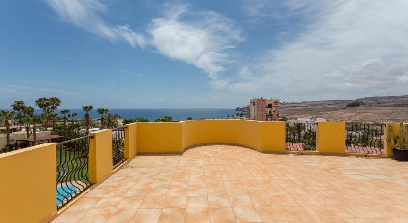 Suite Apartment with sea views