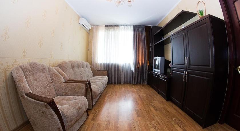 2 Room In Centre On Troitskaya 3 Floor