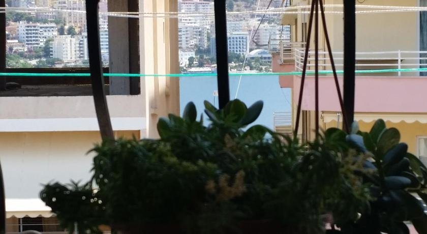Down Town Luxury Apartment Sarande