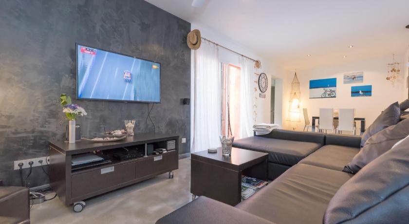 Holiday Home Can Marc Beach House