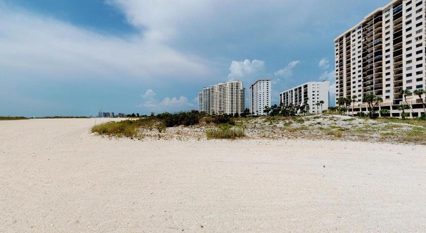 Lighthouse Towers Condominium