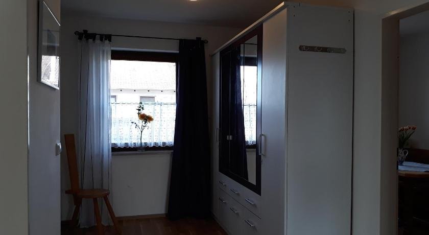 Sunny apartment in Pahl