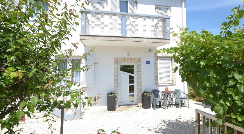Apartment Rosa Povljana