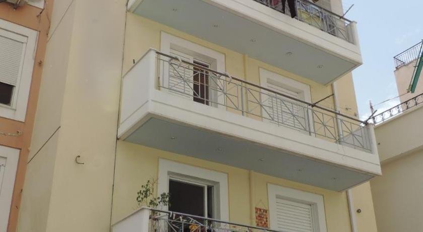 Penthouse Deluxe apartment at piraeus