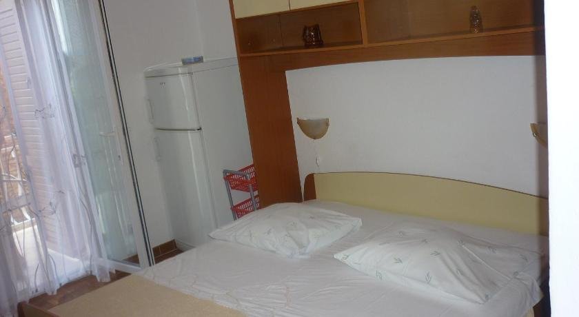 Apartments Kapetan Jure