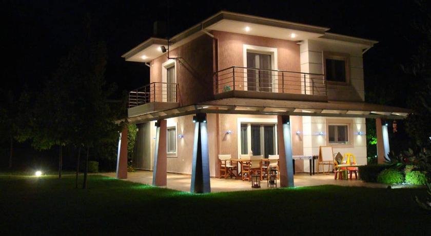 Olympus Riviera Modern Luxury Villa in Leptokarya